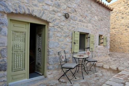 Myrto's Memories My Steki Cozy Stone House with All Extras — 4-Star Luxury Hotel in Agios Athanasios, Greece