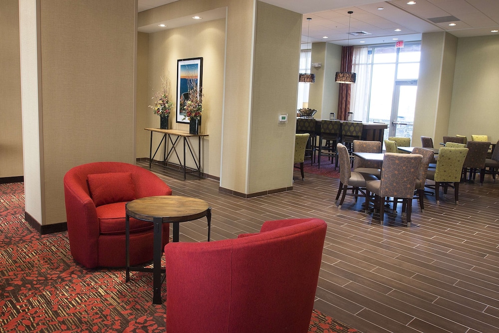 Hampton Inn & Suites Boone - photo 6