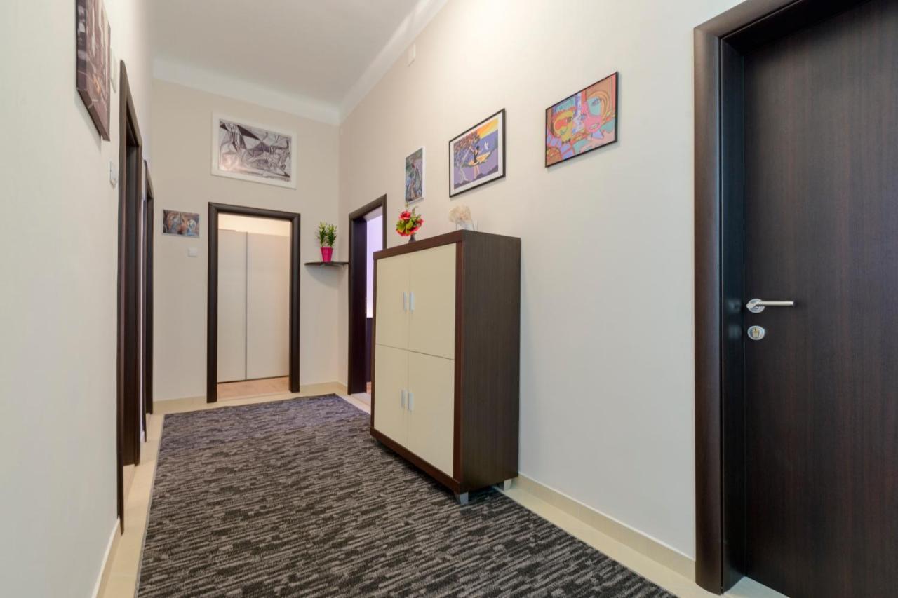 Apartments Pully — 4-Star Luxury Hotel in Dubrovnik, Croatia
