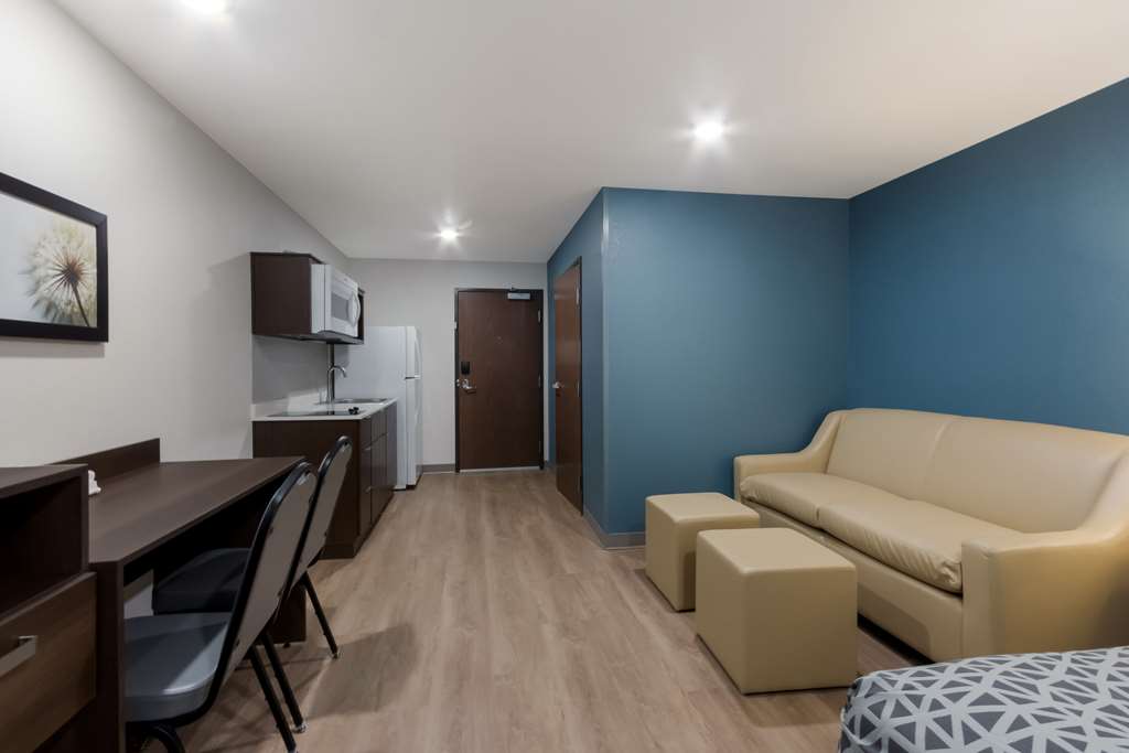 Woodspring Suites Chandler Airport - photo 29