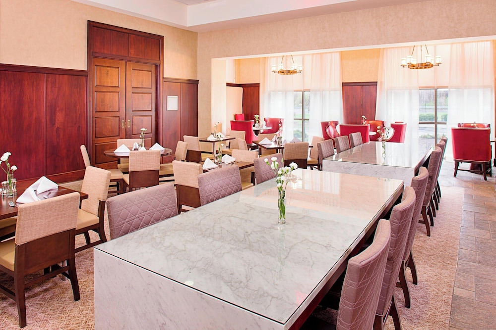 Sheraton Rockville Hotel - photo 11