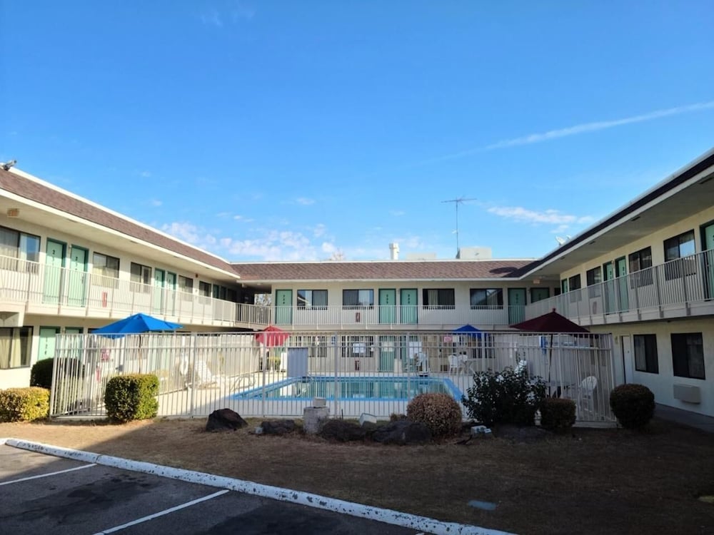 Motel 9 Las Cruces - photo 21