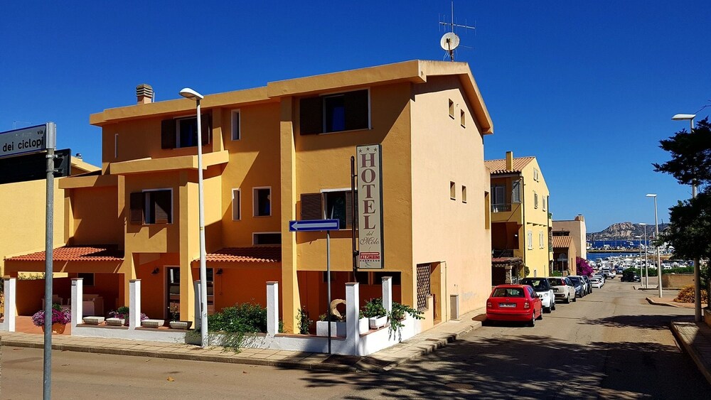 Hotel del Molo — hotel in Palau
