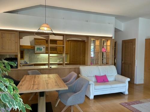Haus Silent Apartment Wiemer Top 27 — 4-Star Luxury Hotel in Schladming, Austria