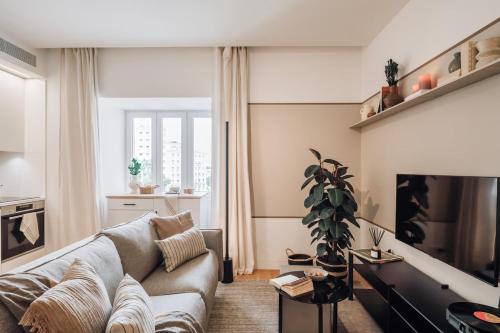 Paya 1 bedroom and pool in Areeiro — 4-Star Luxury Hotel in Lisbon, Portugal