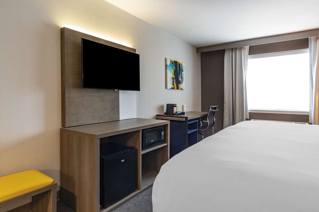 Comfort Inn & Suites East Greenbush Albany - photo 12