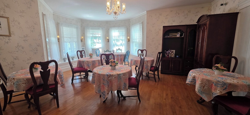 Old Orchard Beach Inn - photo 128