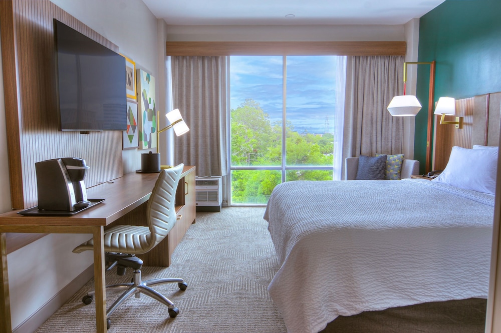 Holiday Inn Gainesville University Center by IHG - photo 16