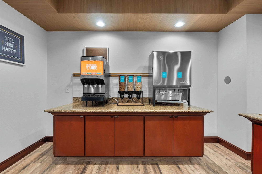 Hampton Inn & Suites St. Louis South I 55 - photo 63