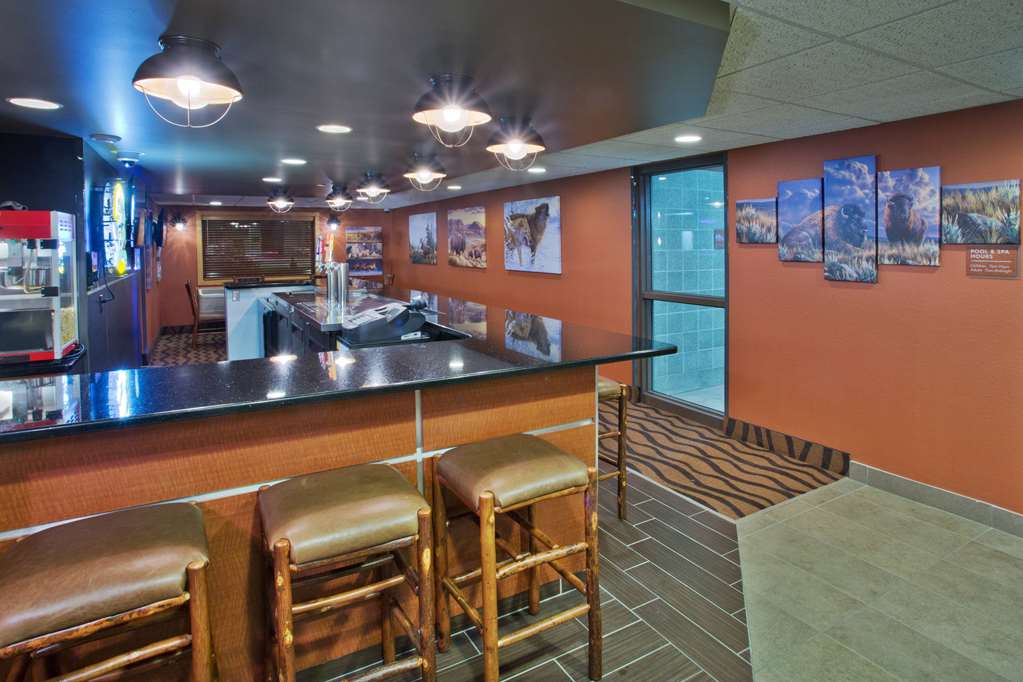 AmericInn by Wyndham Grand Forks - photo 25