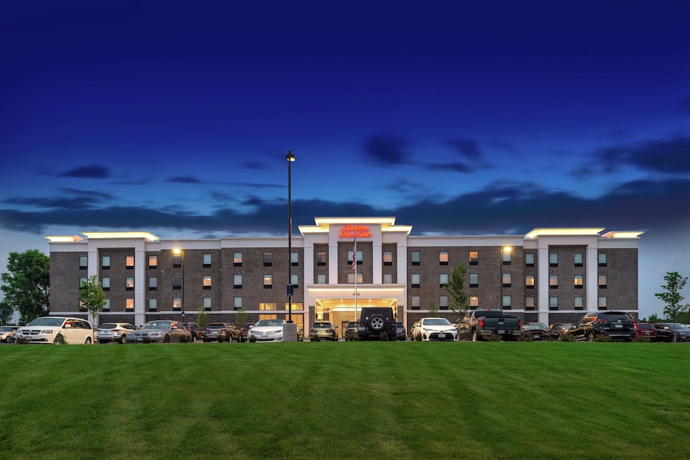 Hampton Inn & Suites St. Paul Oakdale Woodbury - photo 58
