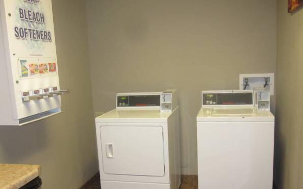 Spark by Hilton Glendive - photo 22