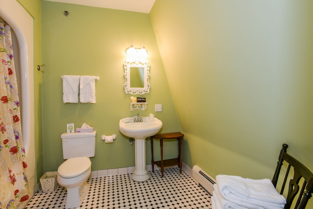 Payne's Harbor View Inn - photo 43