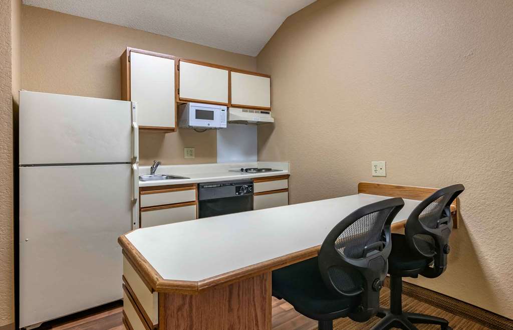 Extended Stay America Suites Dallas Plano Parkway - photo 24
