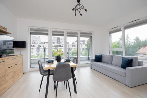 Bright & Modern Apartment with Balcony in Bemowo District by Noclegi Renters — 4-Star Luxury Hotel in Warsaw, Poland
