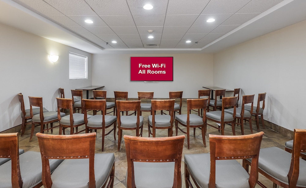 Red Roof Inn Hartford New Britain - photo 29