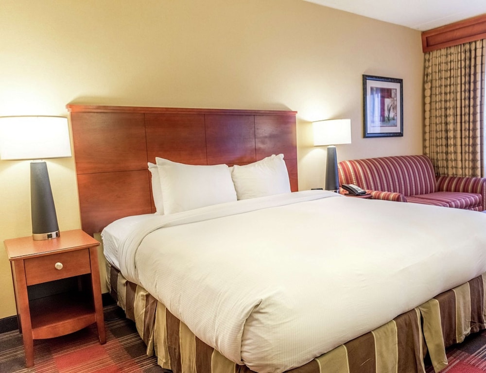 DoubleTree by Hilton Holland - photo 11