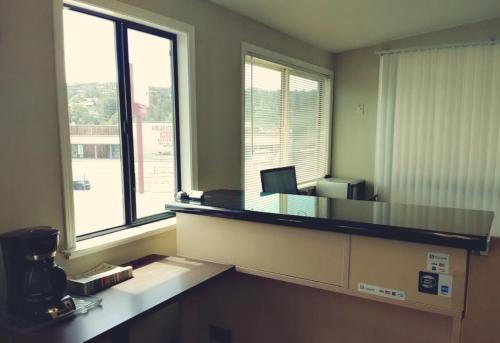 Pine View Motel - photo 14