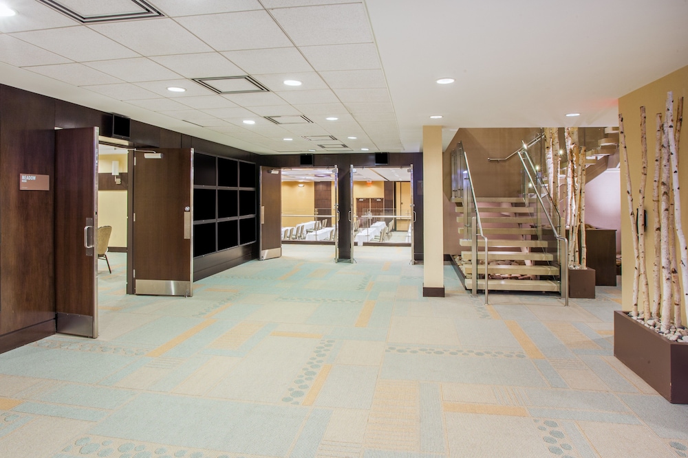Crowne Plaza Lombard Downers Grove by IHG - photo 64