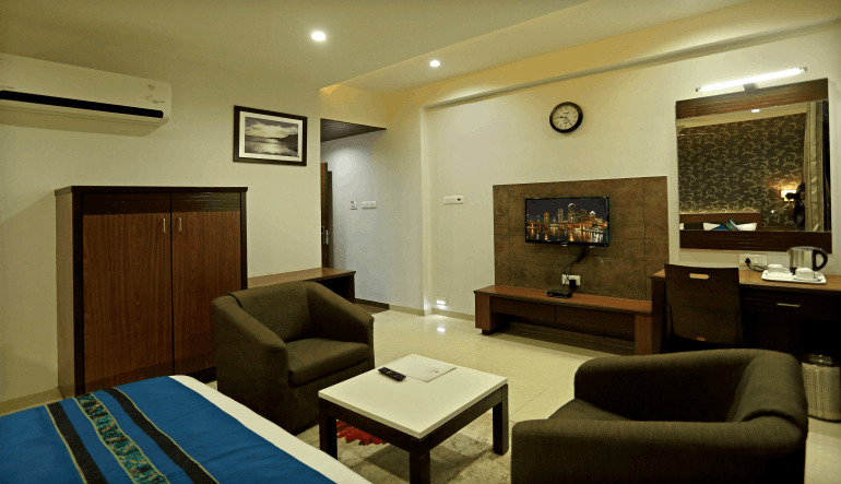 Hotel The Grand Vaibhav Bkg Group Management in Morbi, India