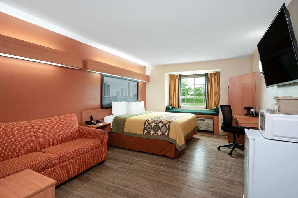 Super 8 by Wyndham Columbus West - photo 21