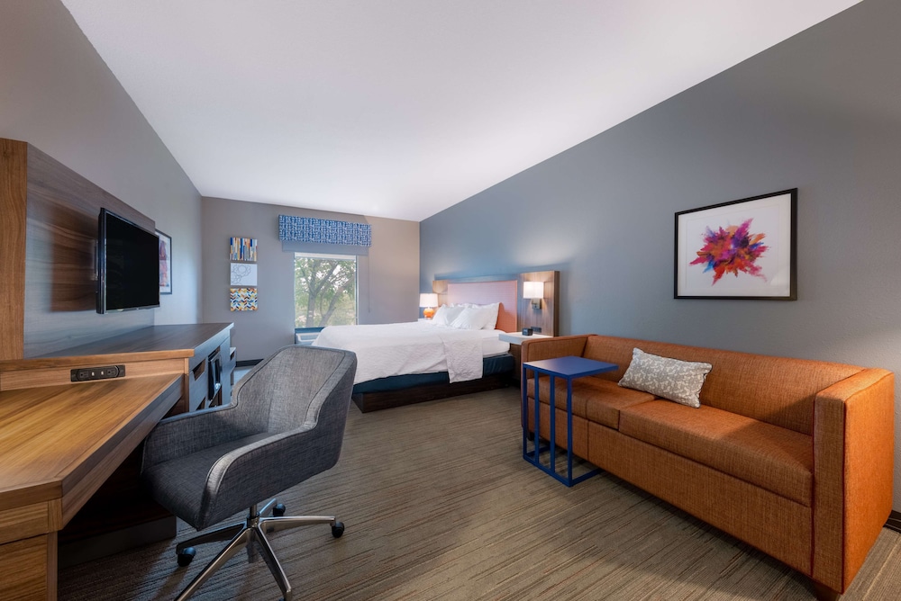 Hampton Inn St. Robert Ft. Leonard Wood - photo 23