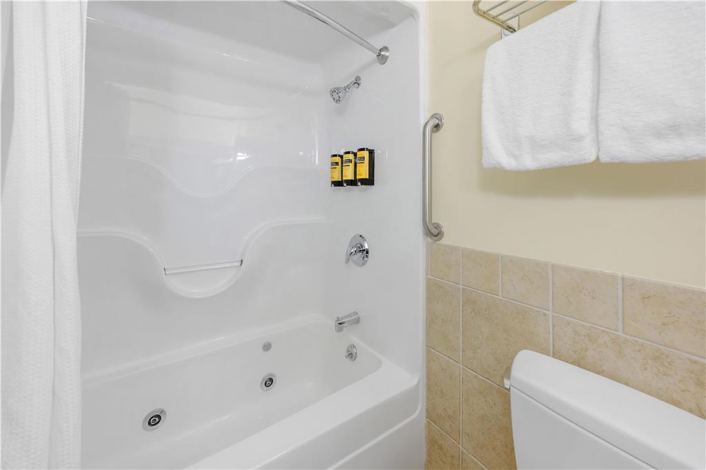 Best Western Plus Vineyard Inn & Suites - photo 29