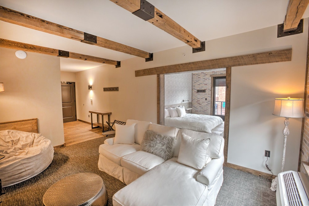 Hotel Crosby - photo 26