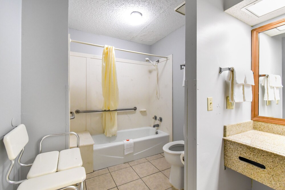 OYO Hotel Texarkana Trinity AR Hwy I 30 - photo 21