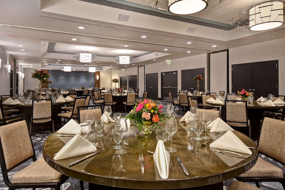 Embassy Suites Syracuse - photo 85