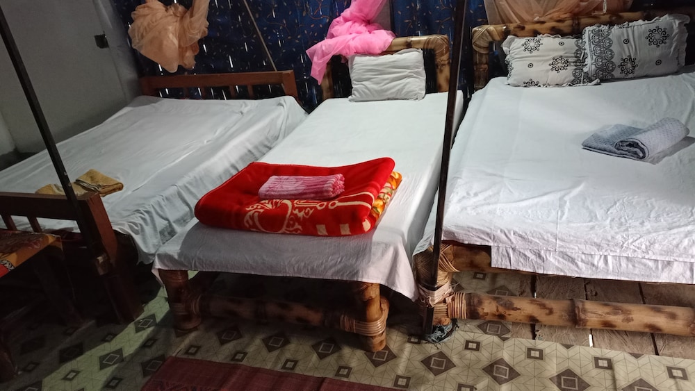 Ruwad Okum Bamboo Cottages by Urban in Jorhat, India