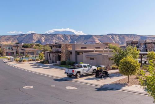 Escape To St George - photo 29