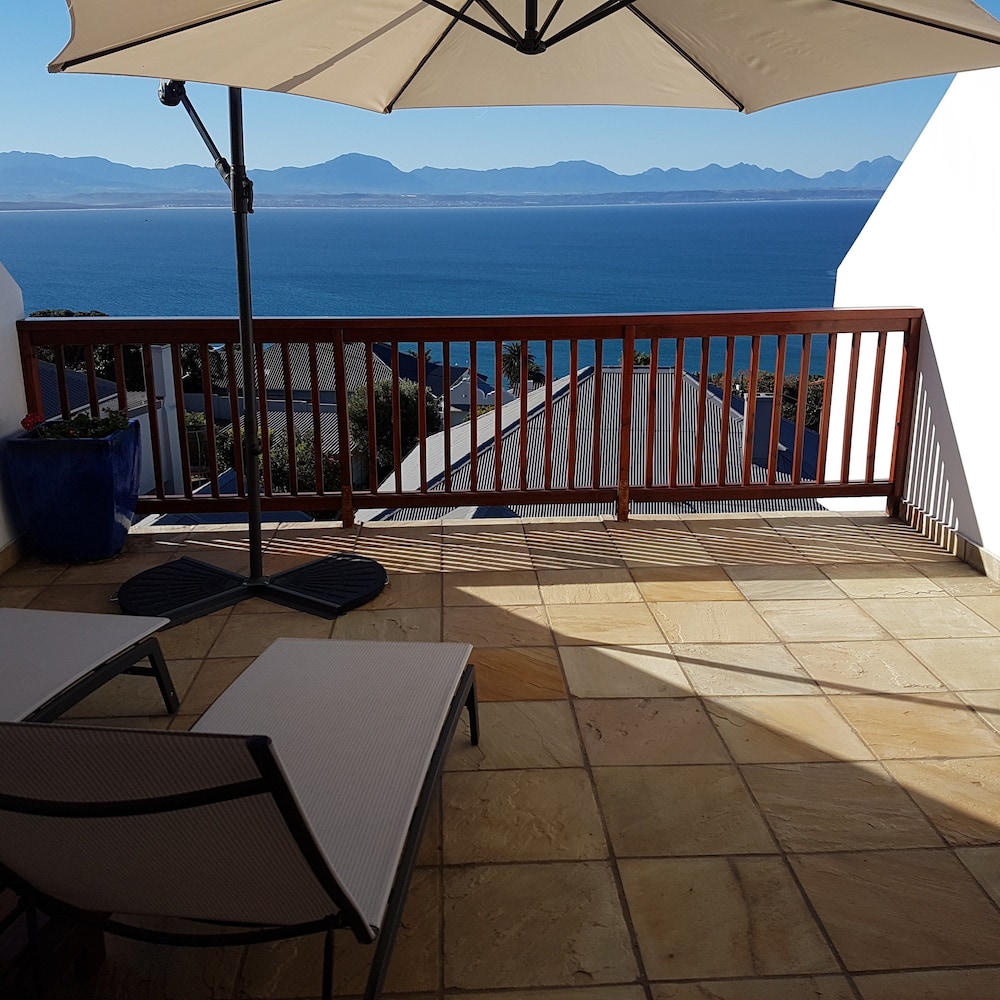 Aquamarine Guest House — 4-Star Luxury Hotel in Mossel Bay, South Africa