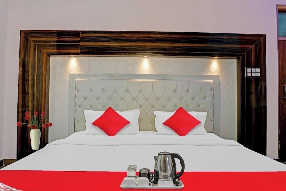 Varanasi Hotel Jsb Palace — Varanasi