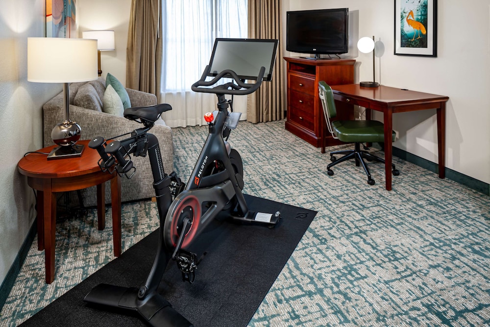 Homewood Suites by Hilton Gainesville - photo 18
