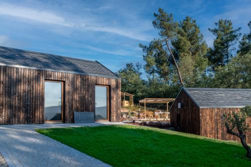 O Rincón dos Sentidos - carbon neutral hotel in Cenlle