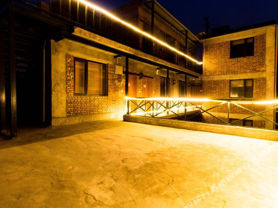 Canmei Hotel — hotel in Dingzhou