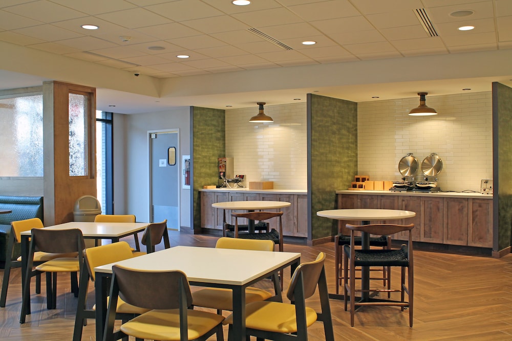 Fairfield Inn & Suites by Marriott St. Louis South - photo 36