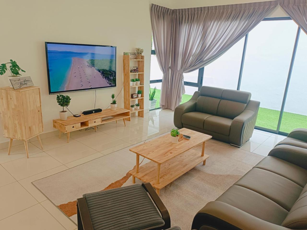Bungalow Up to 21 Pax 4000sqft 3 Bedrooms 4 Bathrooms 4 Car Parks by Star Home — 4-Star Luxury Hotel in Sungai Petani, Malaysia