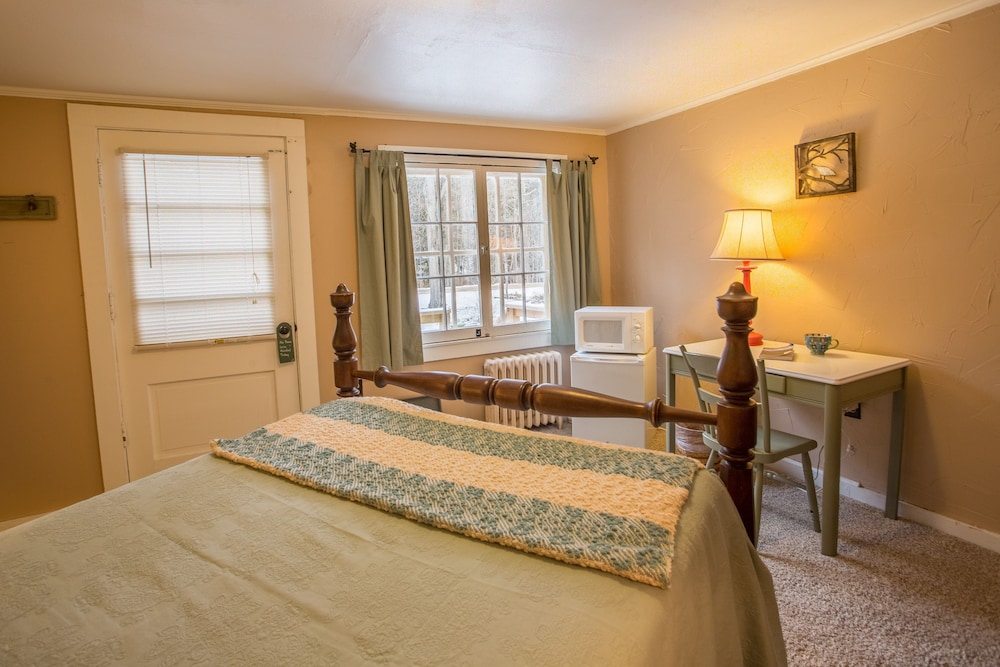 Adk Trail Inn - photo 4