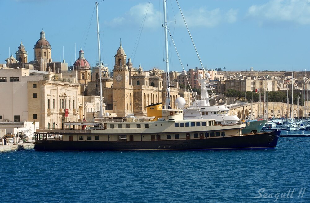 Seagull II Static Charter — 4-Star Luxury Hotel in Vittoriosa, Malta