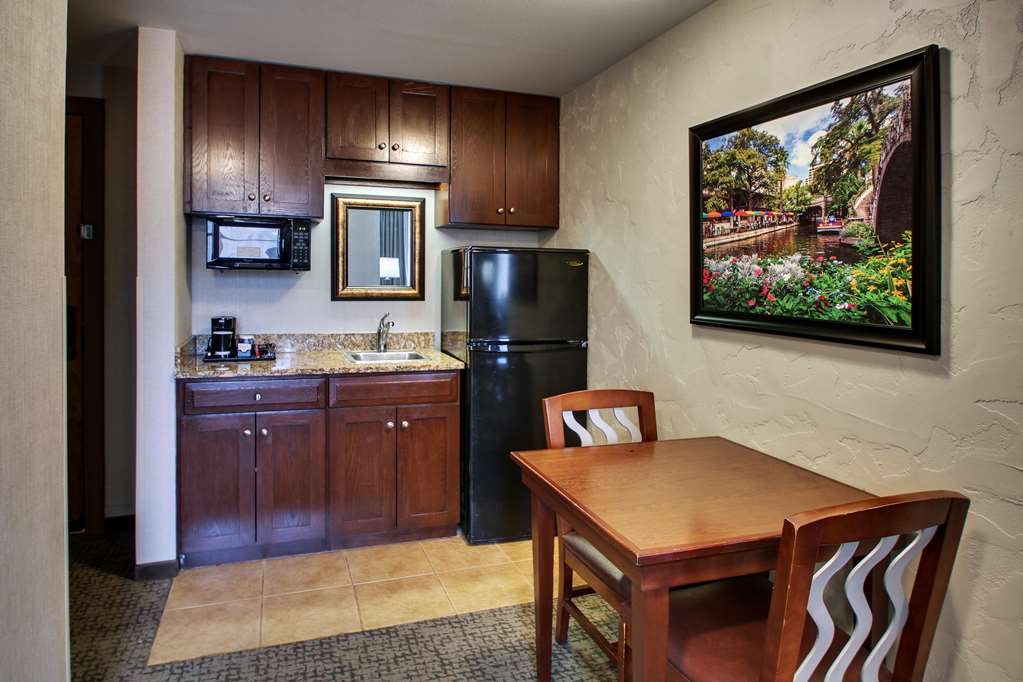 Drury Plaza Hotel San Antonio Riverwalk - photo 23