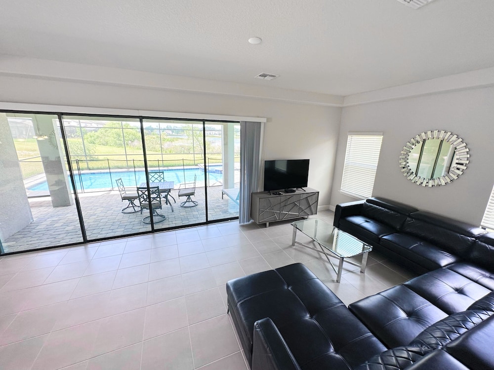 Balmoral Resort 200kb 6 Bedroom Home by RedAwning - photo 19