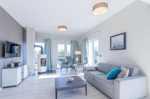 Rundblick Stilvolle 5 Sterne Ferienwohnung mit Blick auf den Bodden — 4-Star Luxury Hotel in Wustrow, Germany