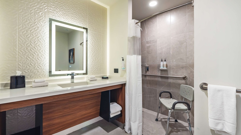 Bathroom shower