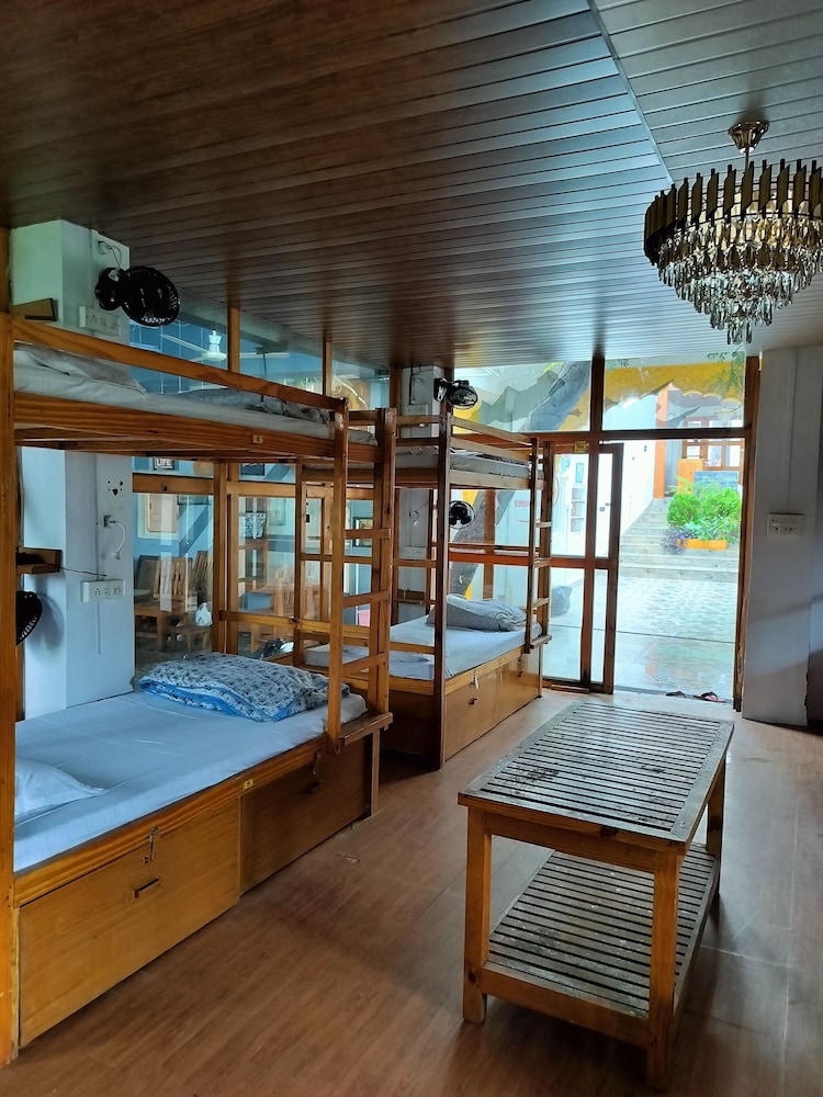 Jungle by sturmfrei Pushkar - carbon neutral hotel in Pushkar