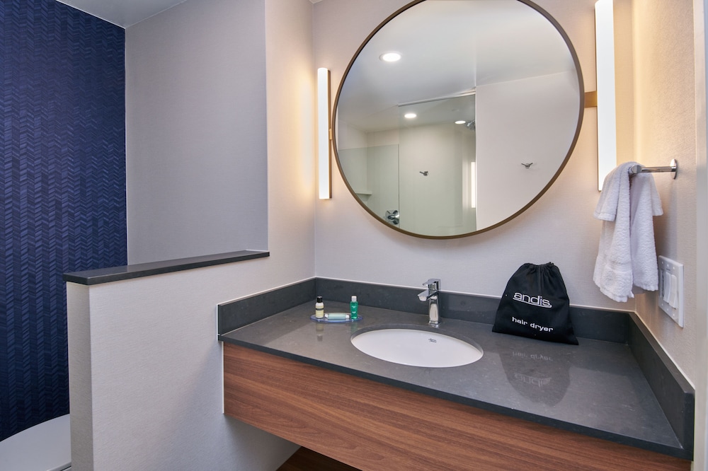Fairfield Inn & Suites by Marriott Chicago O'Hare - photo 20