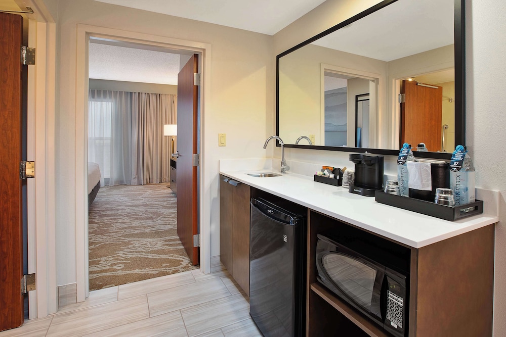 Embassy Suites by Hilton San Marcos Hotel Conference Center - photo 6