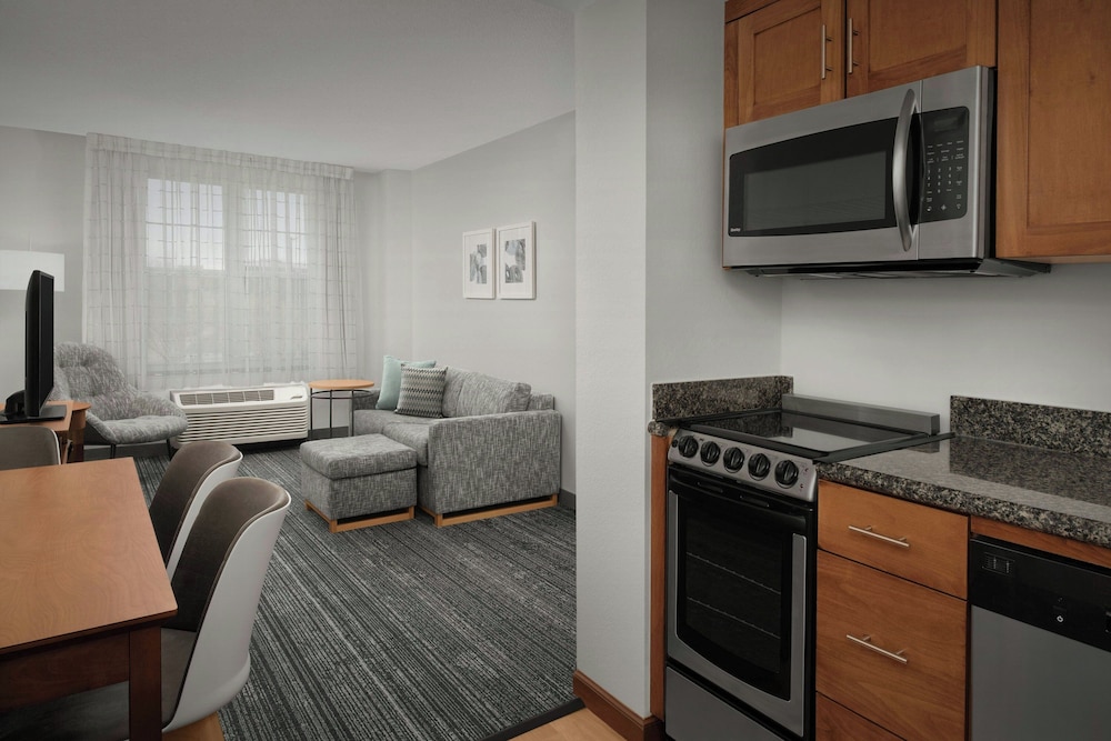 TownePlace Suites by Marriott Suffolk Chesapeake - photo 6