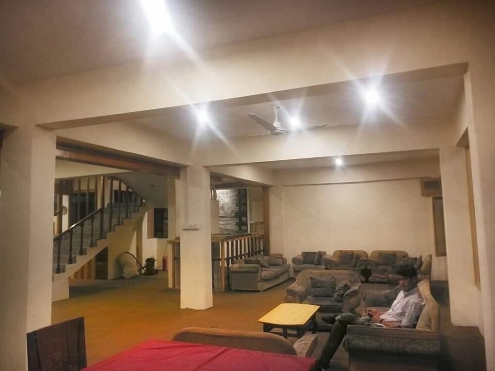 Al Barakaat Hotel — Gilgit — photo 4